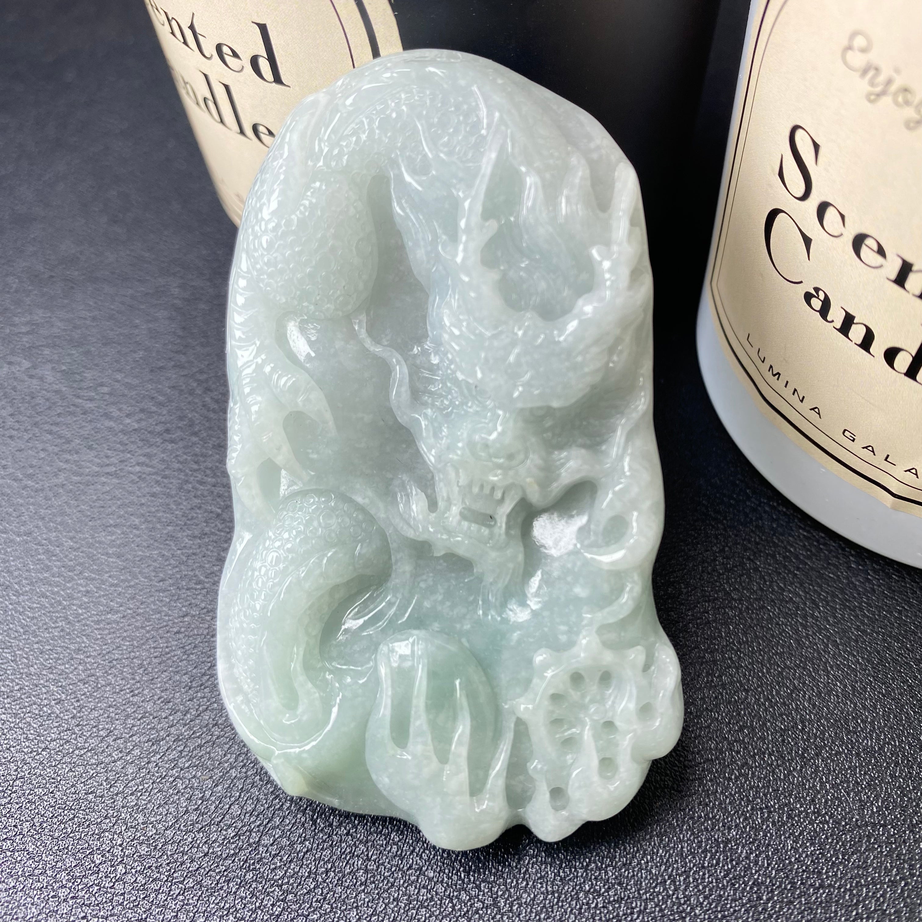 Emerald Guardian Dragon Pendant)